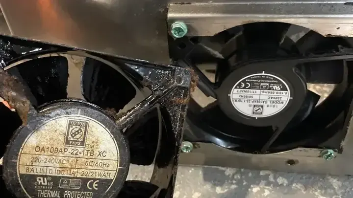 Two compact axial fans show their housings, blades and mounting points.